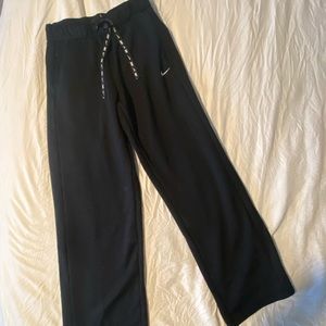Nike women’s sweatpants